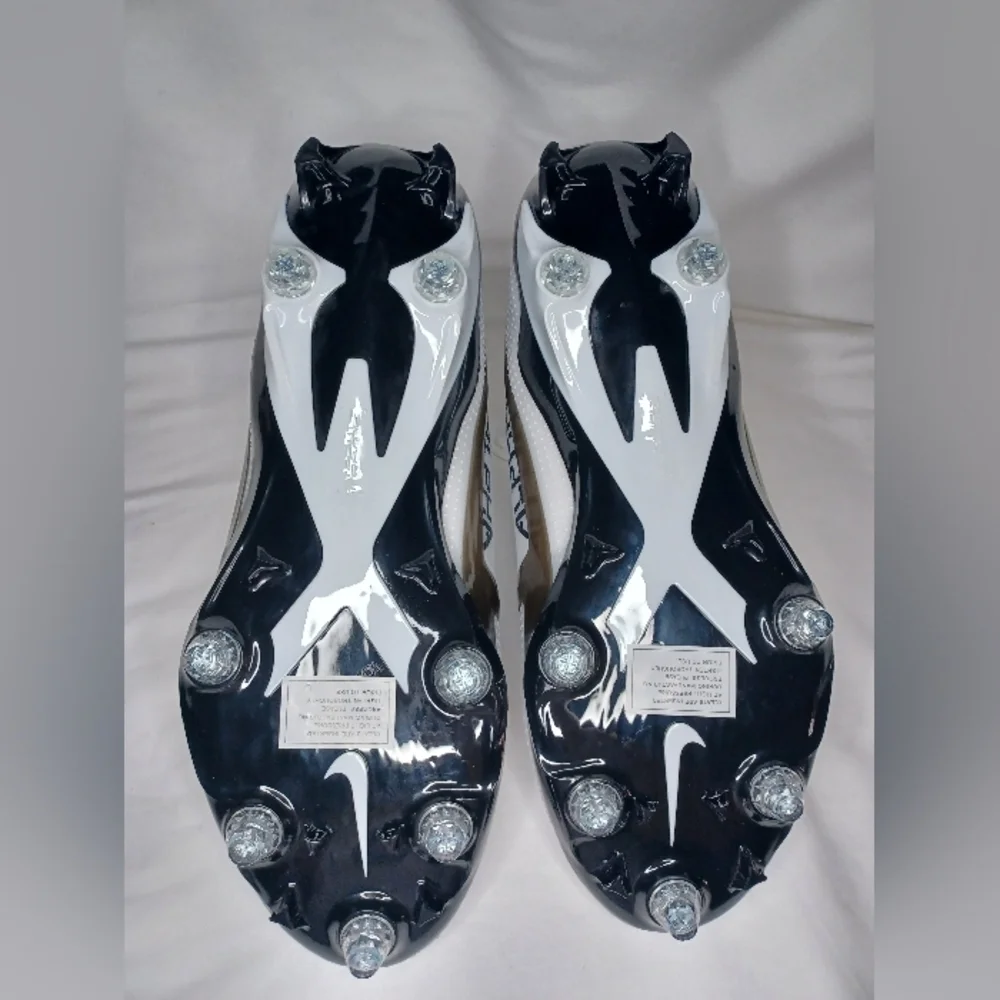 NWOT Nike Alpha Menace Elite TB Mens Football Cleats 13.5 W White/Black